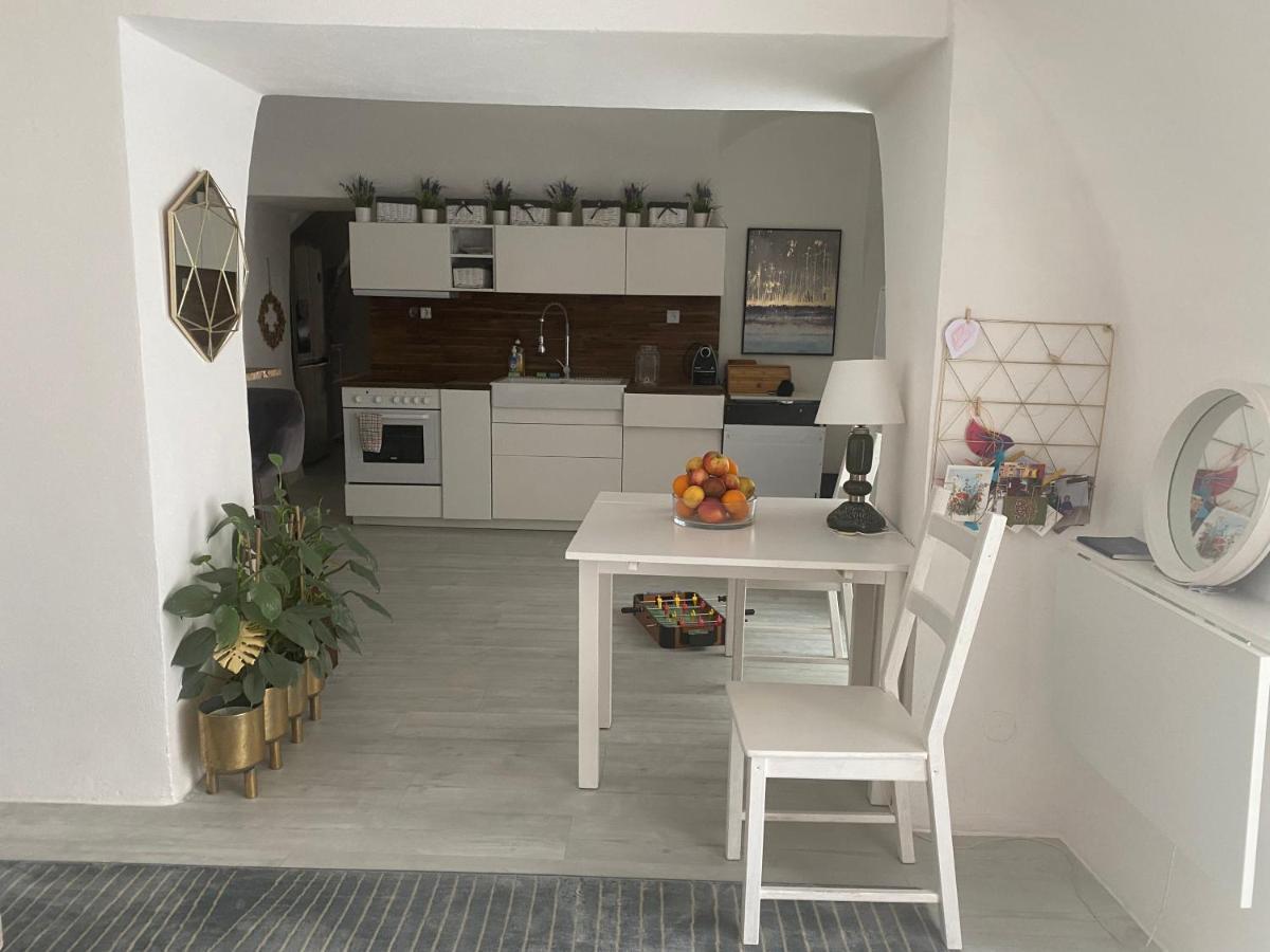 Apartman Fabrik Hainburg an der Donau Exterior foto